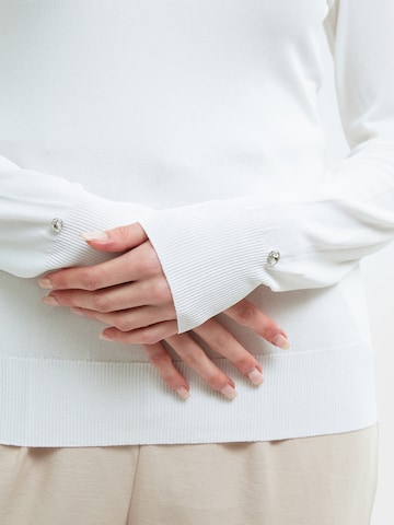 Pull-over Influencer en blanc