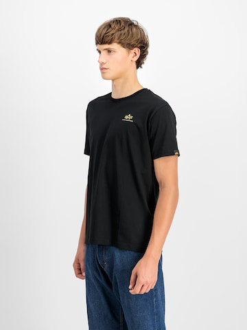 ALPHA INDUSTRIES T-shirt i svart