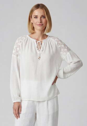 HALEE - Blusa em branco: frente