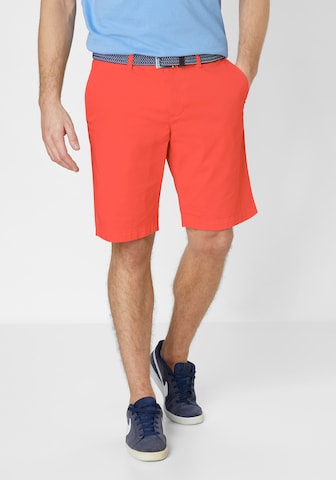 REDPOINT Regular Chino Pants in Red: front