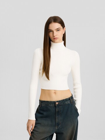 Bershka Sweater in White: front