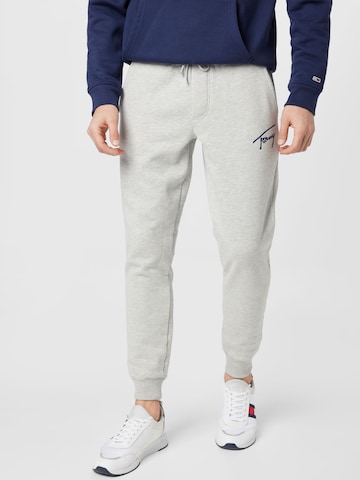 Tommy Jeans Tapered Trousers in Grey: front
