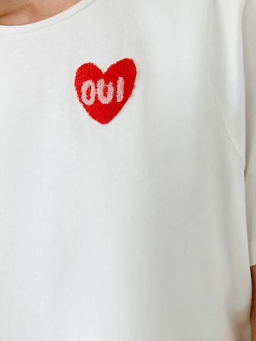 OUI Paita värissä valkoinen