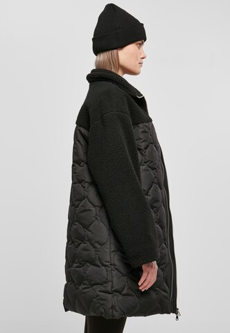 Urban Classics Mantel in Schwarz