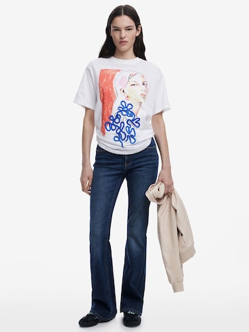 Desigual - Camiseta en blanco