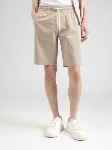Regular Pantalon chino FYNCH-HATTON en beige : devant