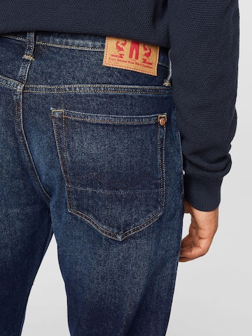 Coupe slim Jean 'John' Kings Of Indigo en bleu