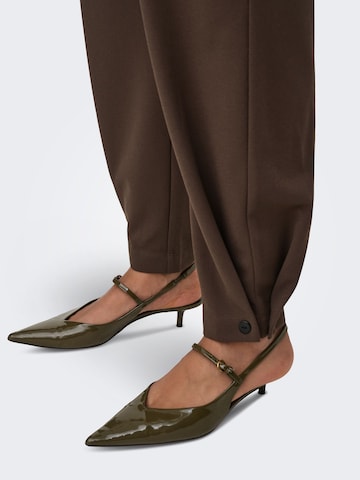 Effilé Pantalon à pince 'JDYGeggo' JDY en marron