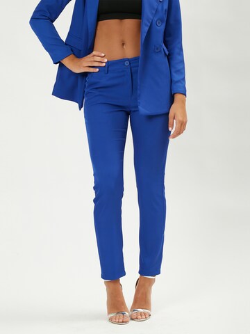 Coupe slim Pantalon Influencer en bleu : devant