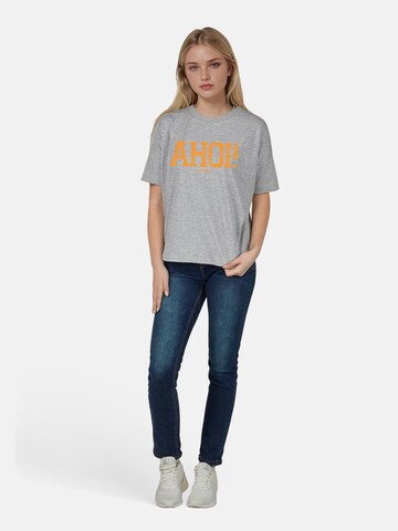 salzhaut T-Shirt in Grau