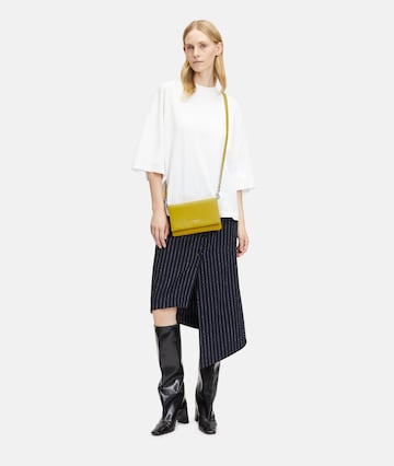 Pochette 'Elouise' Liebeskind Berlin en jaune