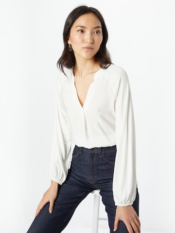 ESPRIT Blouse in Wit: voorkant