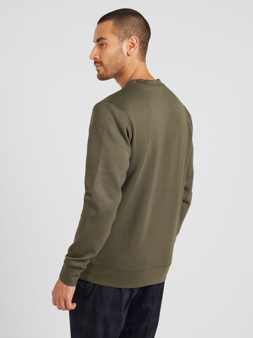 Casual Friday - Sweatshirt 'CF Sebastian' em verde