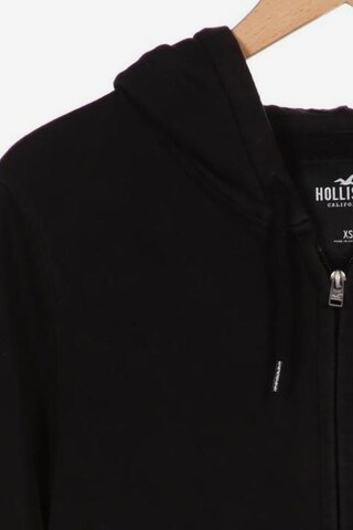 HOLLISTER Sweatshirt & Zip-Up Hoodie in XS in Black