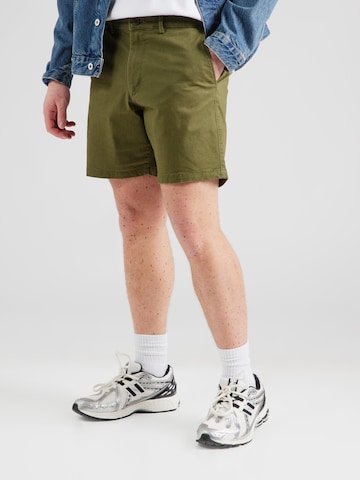 Regular Pantalon chino 'ESSENTIAL' GAP en vert : devant