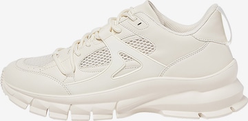 Sneaker bassa di Pull&Bear in bianco