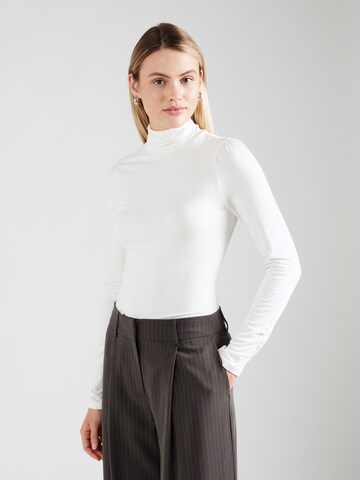Tricou de la MORE & MORE pe alb: față