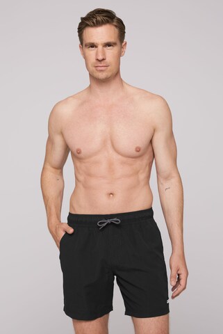 CAMP DAVID Badeshorts in Schwarz: Vorderseite
