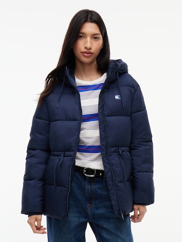 mėlyna Tommy Jeans Demisezoninė striukė: priekis