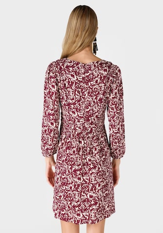 Colin's Jurk in Rood