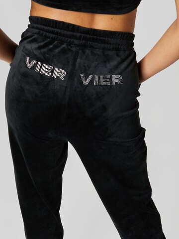 VIERVIER - Loosefit Calças 'Aimee' em preto