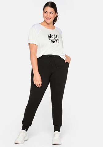 Effilé Pantalon SHEEGO en noir