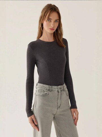 Shirtbody Hiccup en gris : devant