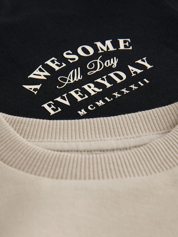 Next Setti värissä beige