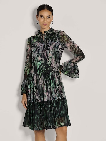 MADELEINE Kleid in Schwarz: Vorderseite
