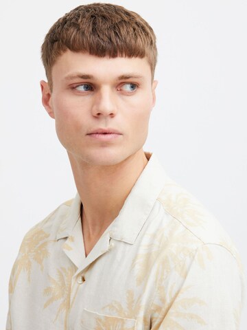!Solid Comfort fit Button Up Shirt 'valde' in Beige