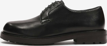 Scarpa stringata di Kazar in nero: frontale