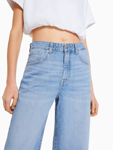 Bershka Wide Leg Jeans in Blau