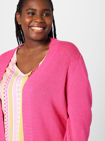 Cardigan 'MILLE' ONLY Carmakoma en rose