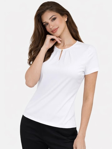 REGINA FASHION Blouse 'Short Sleeve Blouse with Pleated Neckline' in Wit