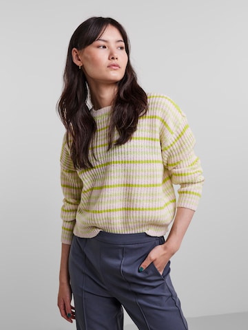 PIECES Sweater 'Gina' in Green: front