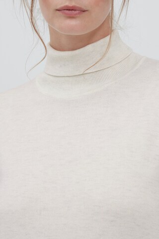 Oxmo Sweater in White