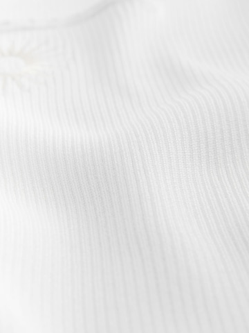 Next Topp, värv valge