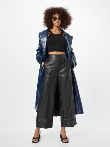 Warehouse Wide leg Trousers with creases in Black