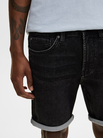 Pull&Bear Regular Jeans in Black