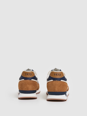 Pepe Jeans Sneakers 'Brit' in Brown