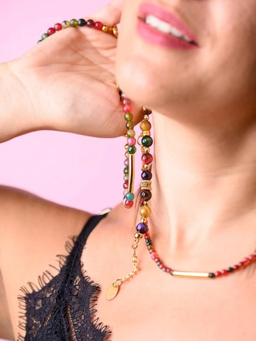 THE GEM STORIES JEWELRY - Cadena 'Shades Of Red Agate Necklace' en Mezcla de colores: frente