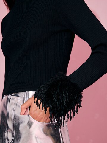 Lipsy Pullover in Schwarz
