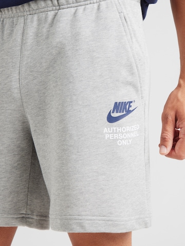 Nike Sportswear Обычный Штаны в Серый
