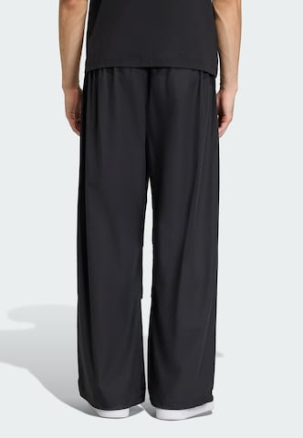 ADIDAS SPORTSWEAR - Pierna ancha Pantalón deportivo 'City Tech' en negro