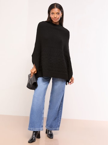 Mantellina di Lipsy in nero