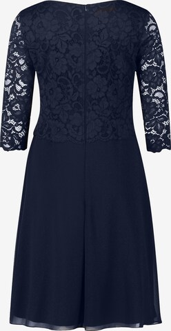 Robe de cocktail Vera Mont en bleu