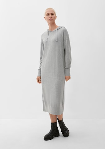 Robe s.Oliver en gris