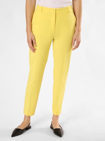 COMMA Tapered Bügelfaltenhose in Gelb: Vorderseite