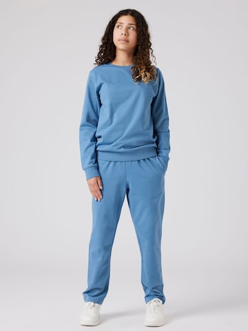 TWO SOON Sweatshirt i blå