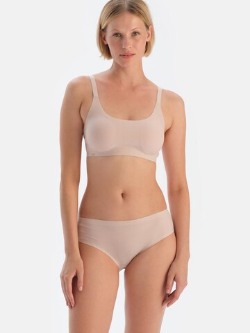 Dagi Slip in Beige